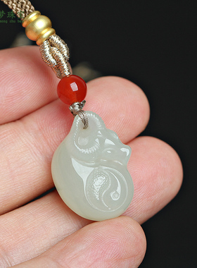 和田玉牛吊坠扭转乾坤玉佩挂件