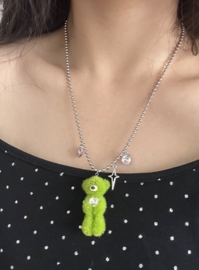 甜美可爱绿色毛绒小熊锆石蝴蝶结