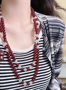 红色木头小蘑菇吊坠串珠超长项链女小众轻奢高级感百搭斜挎链项链