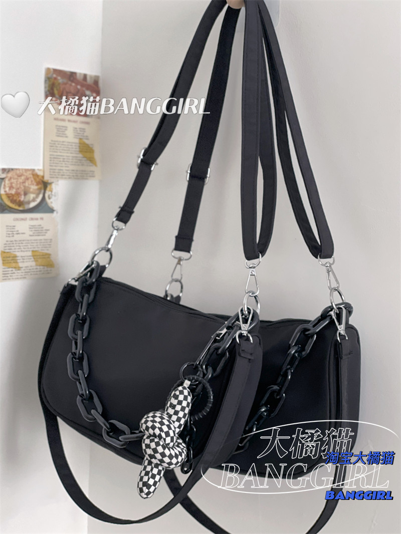 2026 Niche Women’s Bag Casual Sports Style Shoulder Bag