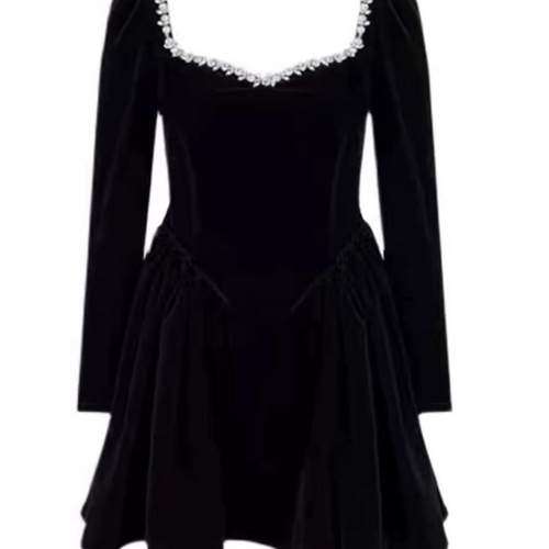 大码胖mm赫本风高级感镶钻收腰丝绒连衣裙女秋冬气质生日礼服裙子 - 图3