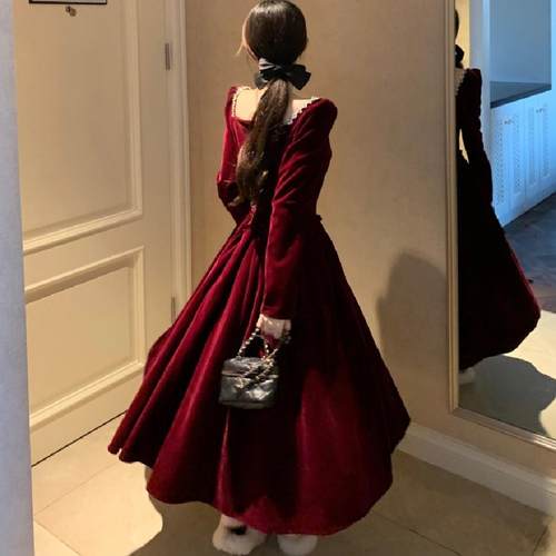 大码胖mm赫本风高级感镶钻收腰丝绒连衣裙女秋冬气质生日礼服裙子 - 图2