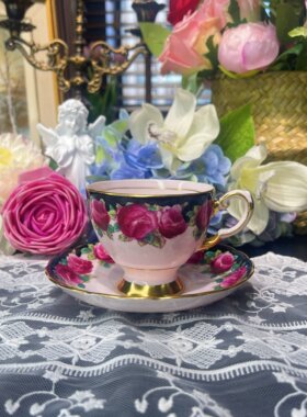 西洋古董 tuscan 全手绘黑釉粉色玫瑰花环鎏金骨瓷咖啡杯碟 在途