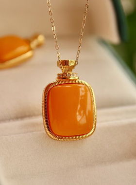 方糖南方南方纯银饰品蜜蜡百搭复古风无事牌女款项链毛衣链吊坠