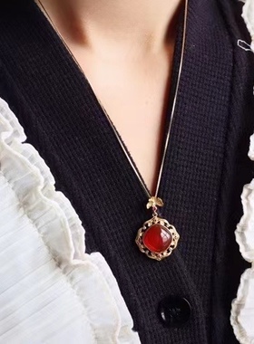 银杏南方南方纯银南红玛瑙女款复古风民族优雅轻奢项链毛衣链吊坠