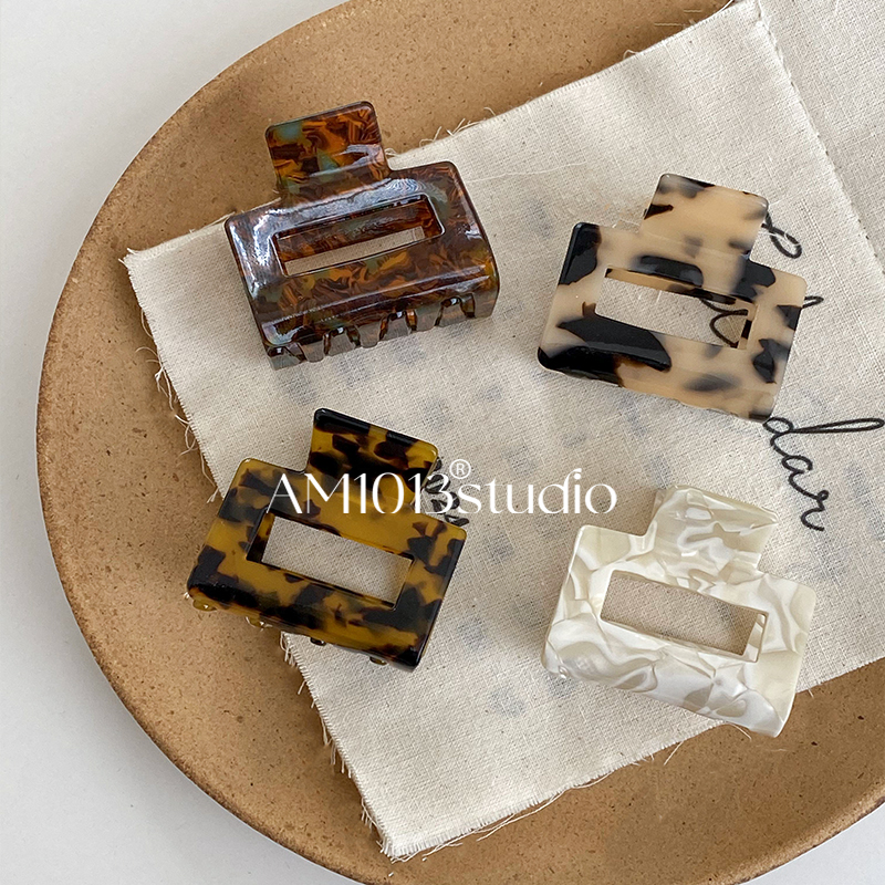 AM1013韩风经典色系醋酸小号方形后脑勺盘发抓夹气质发量少鲨鱼夹 - 图3