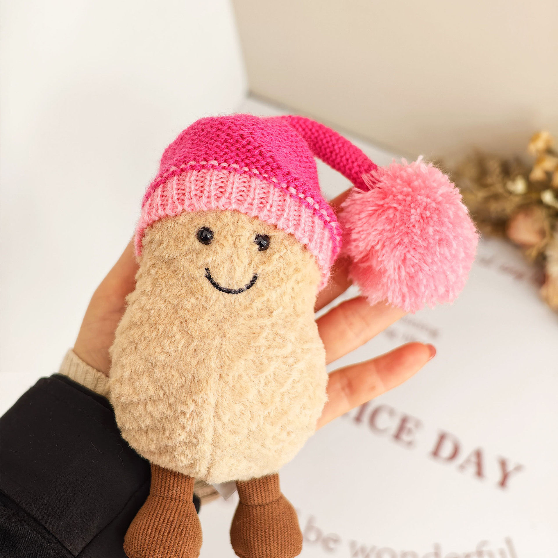 仅帽子】11CM花生玩偶着替手工小红帽Jellycat趣味花生公仔衣服萌,淘宝优惠券,粉丝福利购,淘宝优惠卷