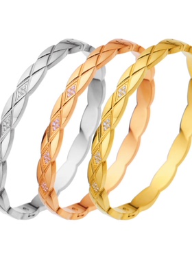 菱格纹玫瑰金 手镯女 气质时尚 香风菱形带钻卡扣手镯