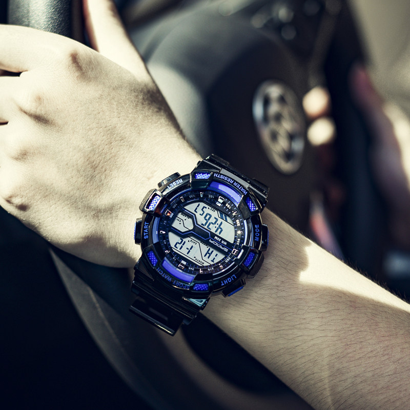 多功能户外男学生双显防水潮男表 三达手表国产腕表