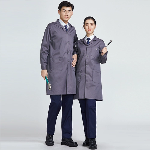 Синий пальто с длинными серыми лабораторными рабочими услугами