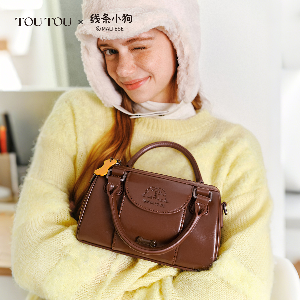 TOUTOU线条小狗保龄球包秋冬大容量红色包包结婚礼物手提波士顿包 - 图0