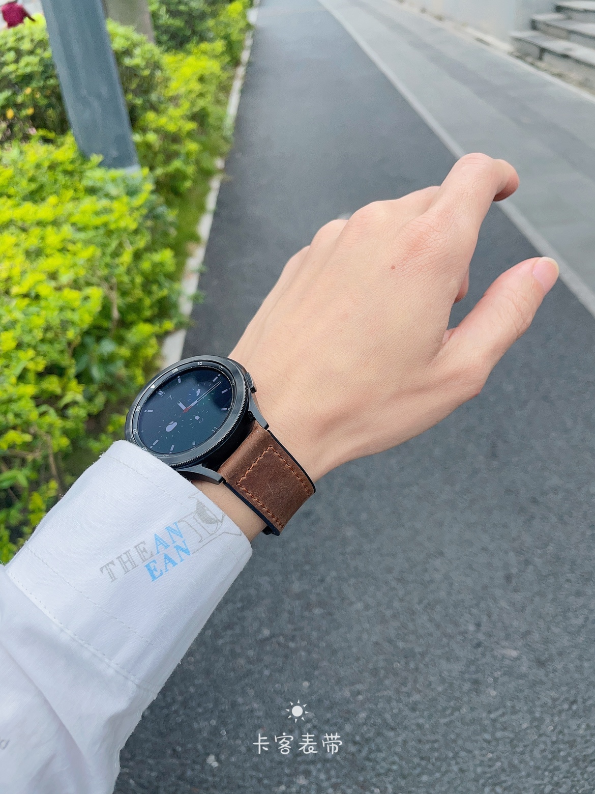 疯马纹皮适用三星手表Galaxy Watch 4classic表带5pro真皮磁吸扣6 - 图3