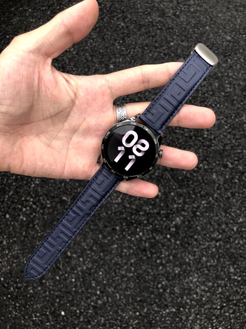 New style classic textured smooth buckle watch strap