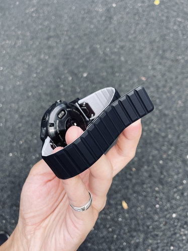 卡客 双色硅胶磁吸适用佳明手表Fenix7表带飞耐时6x泰铁时quatix8 - 图2