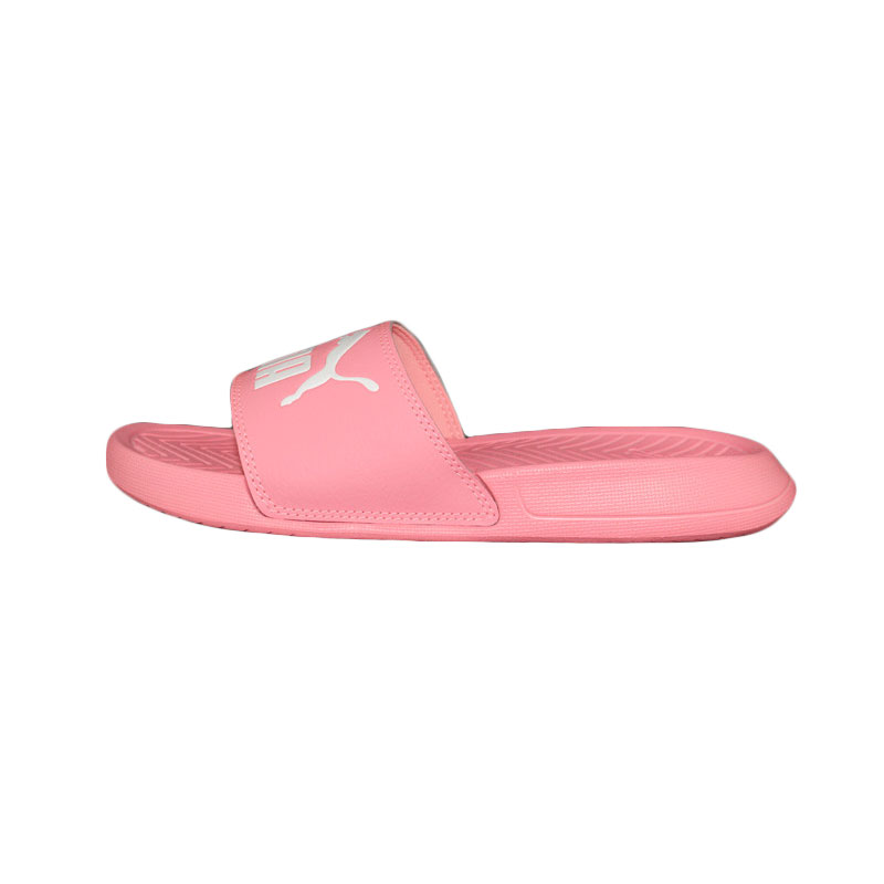 white beach slippers