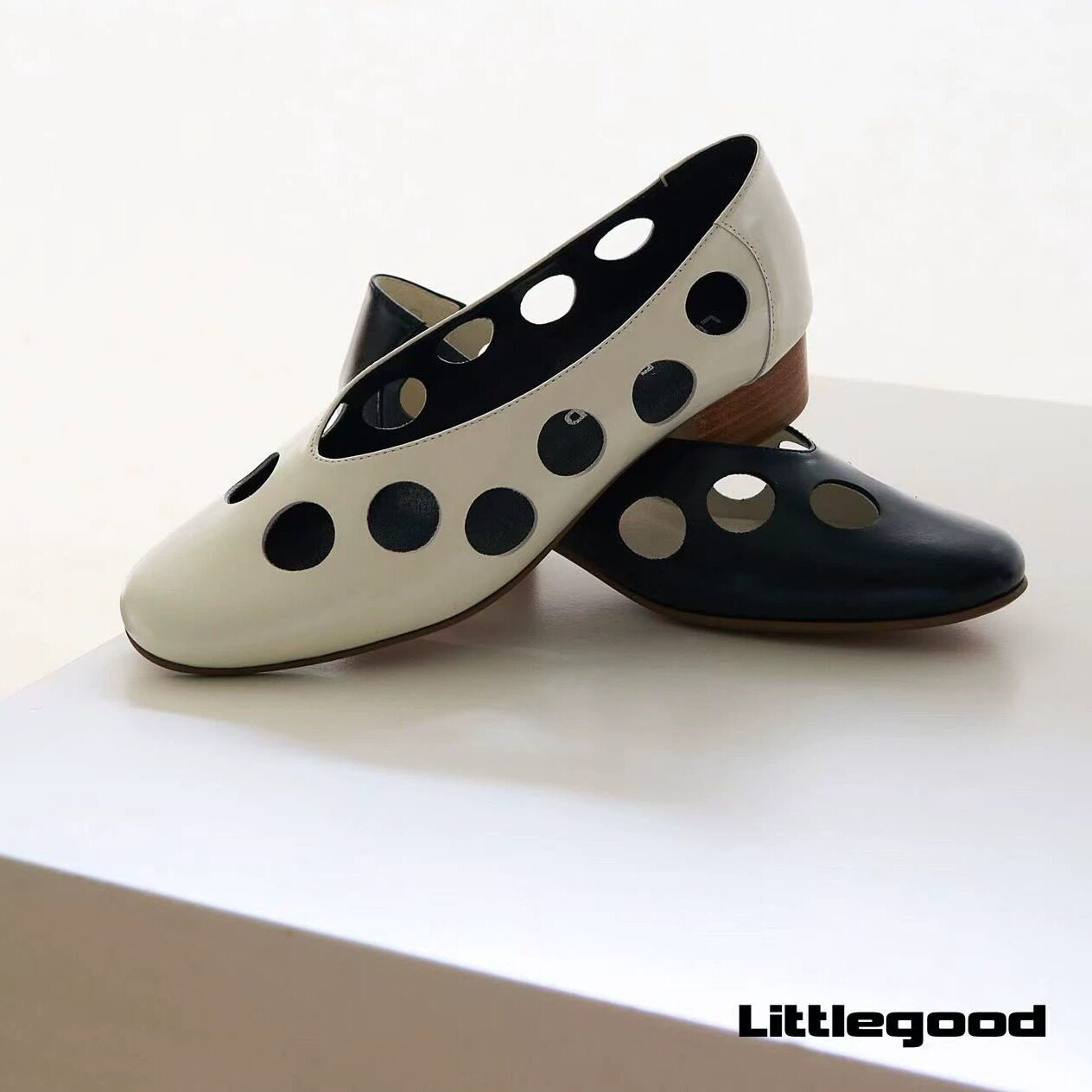 Littlegood French polka dot hollow shoes