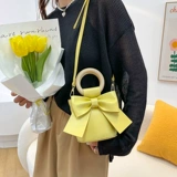 Вязаная сумка ручной работы с бантиком, набор материалов, сумка на одно плечо, связать своими руками, коллекция 2023