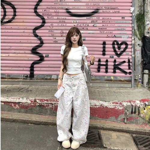 白色蝴蝶结刺绣圆领短袖T恤女夏季2026新款辣妹短款正肩绝美上衣 - 图3