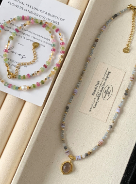 设计感小众粉色天然石串珠项链