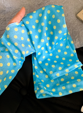 蓝色时髦波点防晒袖套女