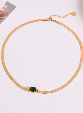 钛钢项链 小众设计绿色项链女复古流光蛇骨链简约气质颈链配饰