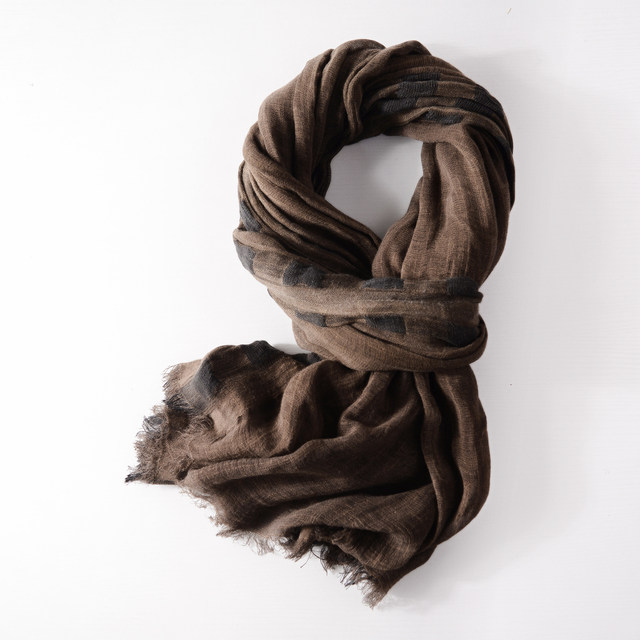 Japanese boutique autumn and winter scarf black and gray raw edge pleats