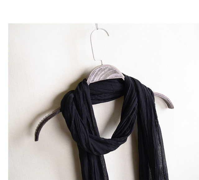 Spring and autumn black slim scarves for men and women are soft and comfortable