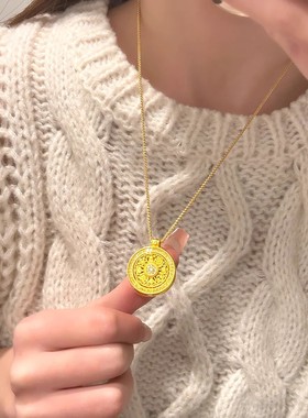 镶钻黄金仿真韦雪同款可转动礼物