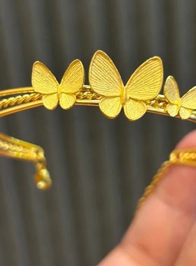 新款黄金色超仙三只蝴蝶手镯开口女轻奢级感精致气质甜美生日礼物