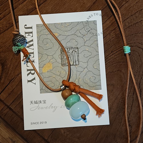 天钺｜许愿塔＊原创设计和田玉于田料平安扣项链毛衣链 - 图3