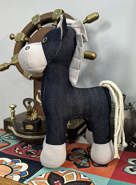 马年吉祥物摆件创意牛仔公仔