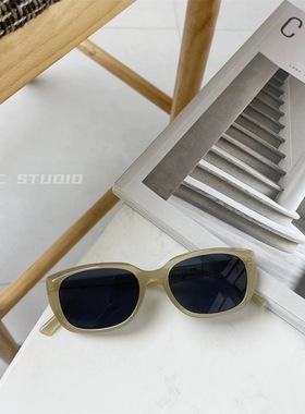 欧美复古方形猫眼墨镜女时髦高级感TR黑框防紫外线太阳镜男潮近视