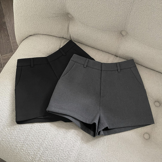 FASC homemade high-waisted black suit shorts for women 2025 new autumn and winter outer wear gray small slimming hot pants