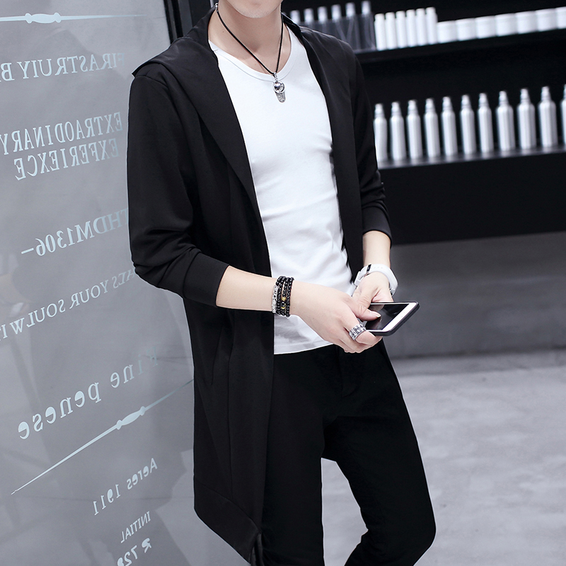 夏季新款中长款防晒男士帅气潮披风 狼威堡风衣