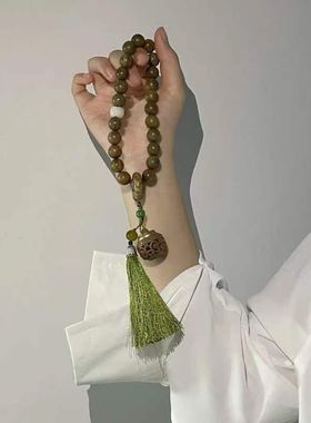 绿檀搭配水仙花莲花香囊流苏手持