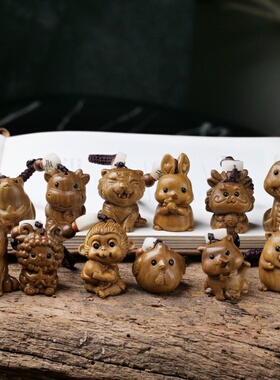 绿檀木雕刻十二生肖文玩鼠牛虎兔