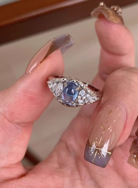 甄媛银饰布鲁斯之眼蓝宝马眼戒指