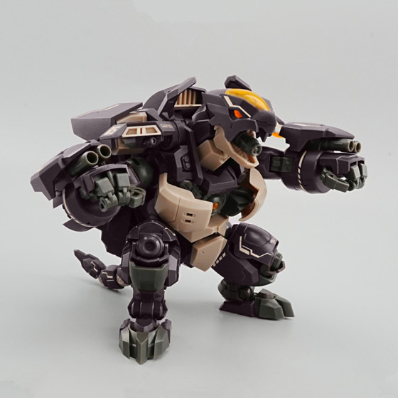 Guochuang assembled model puppet armor hunter team ground armor