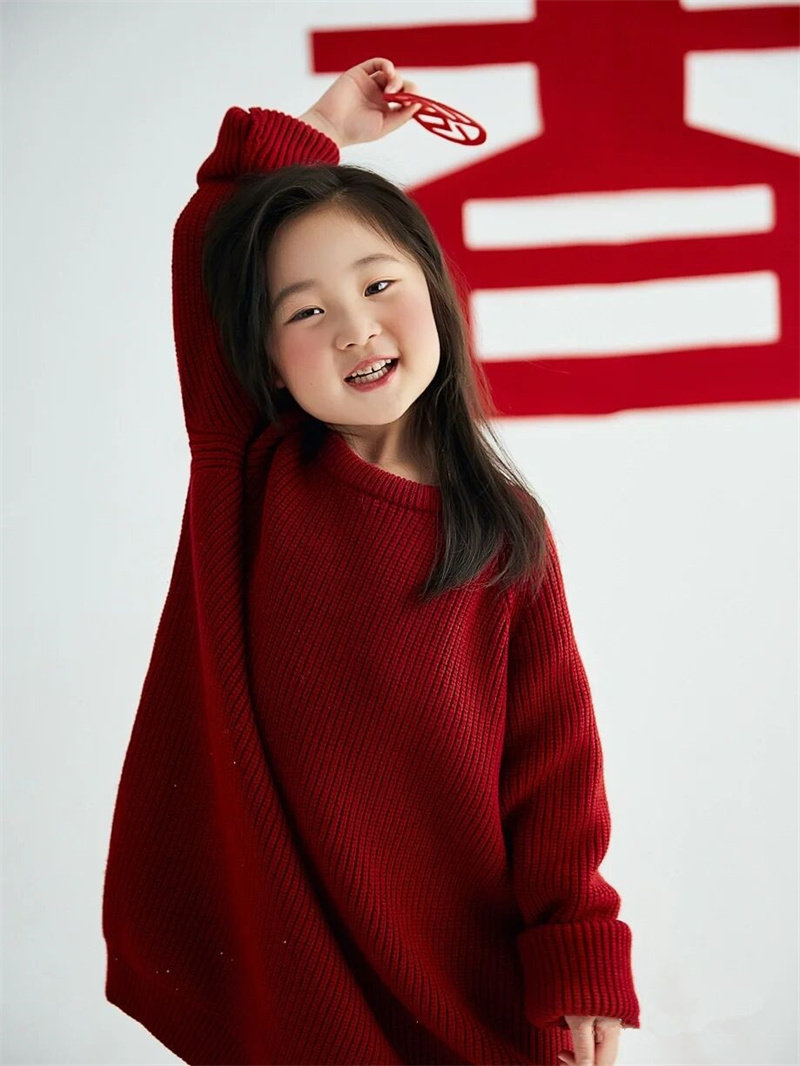 新款儿童摄影服装新年喜春红毛衣女孩拍照服装圣诞节女童艺术照衣