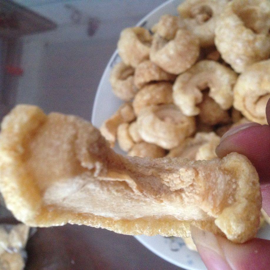 即食带肉猪肉皮油炸猪皮干猪皮零食酥脆特色小吃干货1袋250g包邮,淘宝优惠券,粉丝福利购,淘宝优惠卷