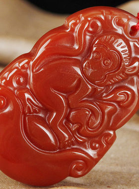 美猴王红玉髓玛瑙吊坠送证书