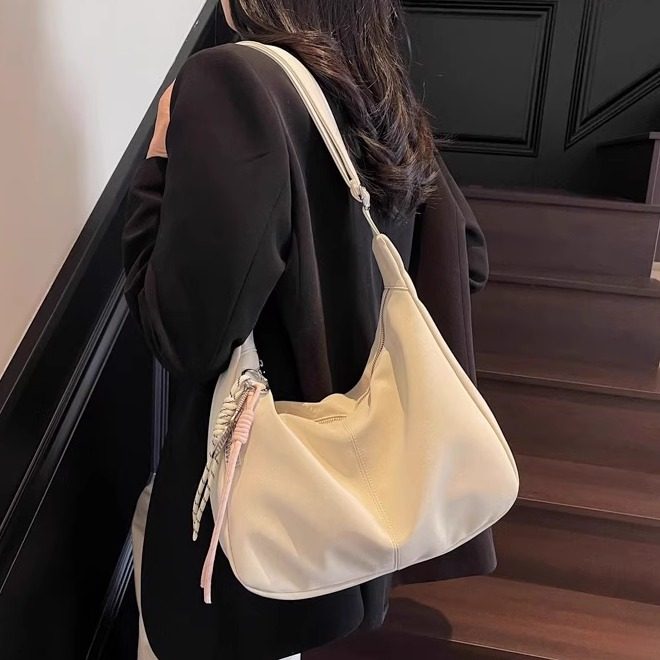 饺子包女斜挎包2025新款高级感大容量丝绒质感百搭通勤单肩托特包,淘宝优惠券,粉丝福利购,淘宝优惠卷