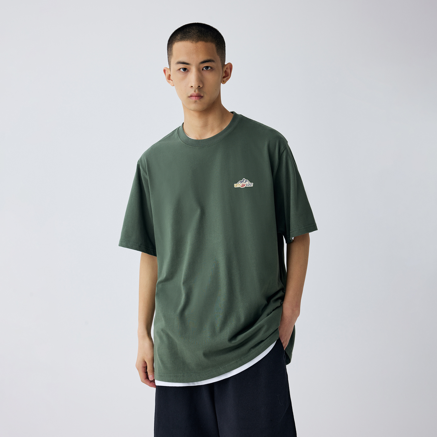 BENPANDA 2025新款短袖T恤男士夏季抗菌山系刺绣宽松日系圆领上衣 - 图0