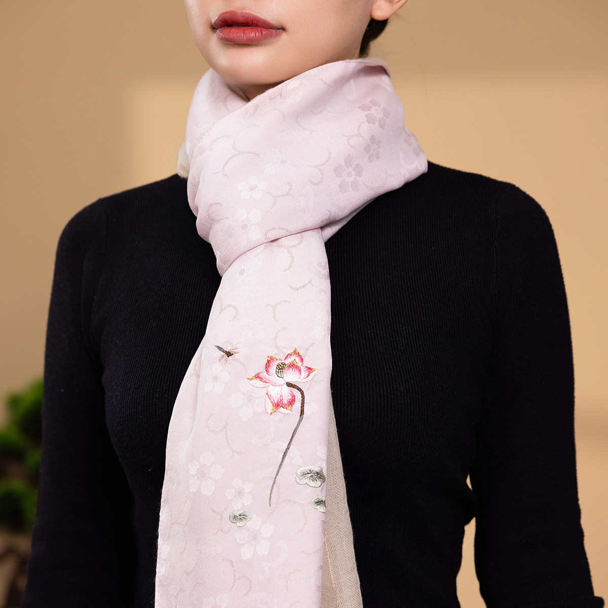 南京云锦研究所真丝羊绒织锦围巾新中式披肩丝巾礼盒百搭礼品,淘宝优惠券,粉丝福利购,淘宝优惠卷