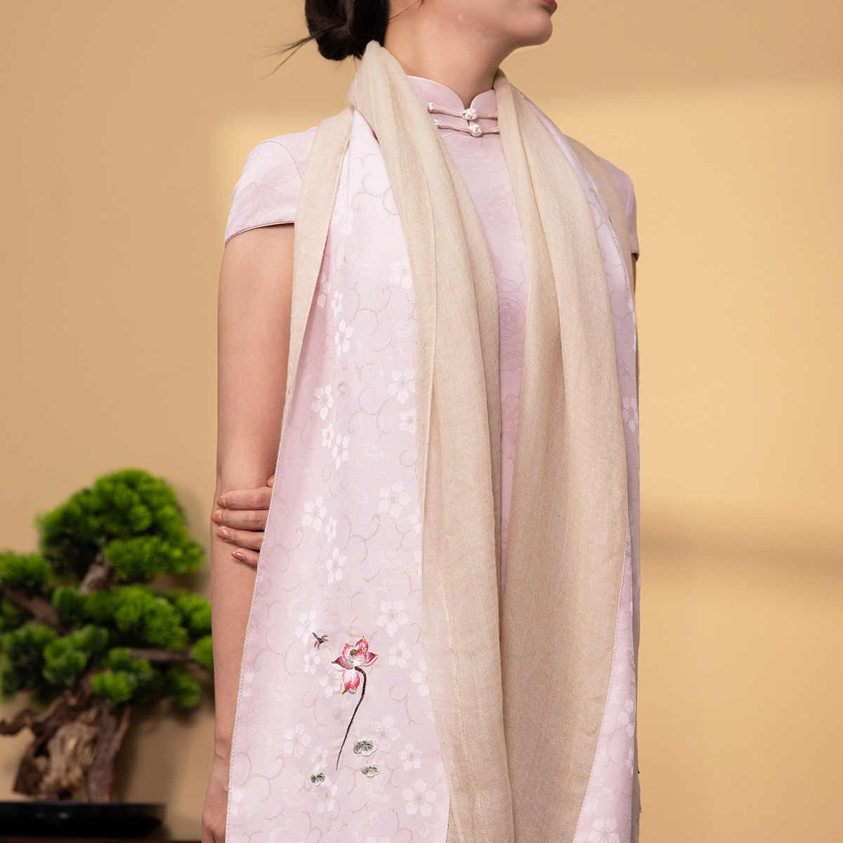 南京云锦研究所真丝羊绒织锦围巾新中式披肩丝巾礼盒百搭礼品,淘宝优惠券,粉丝福利购,淘宝优惠卷