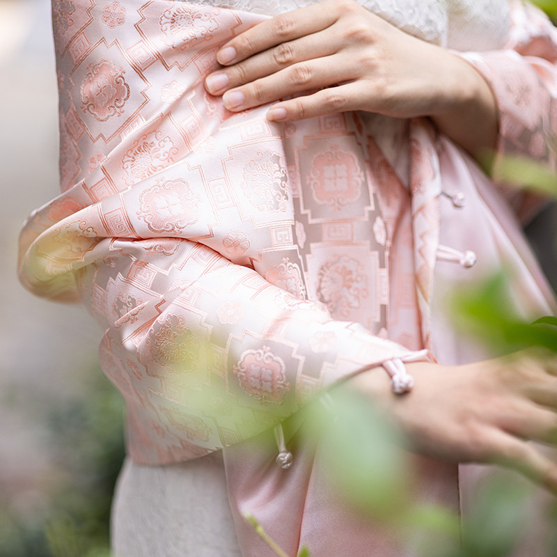 南京云锦研究所博物馆织锦披肩盘扣真丝围巾100%桑蚕丝新中式外搭,淘宝优惠券,粉丝福利购,淘宝优惠卷