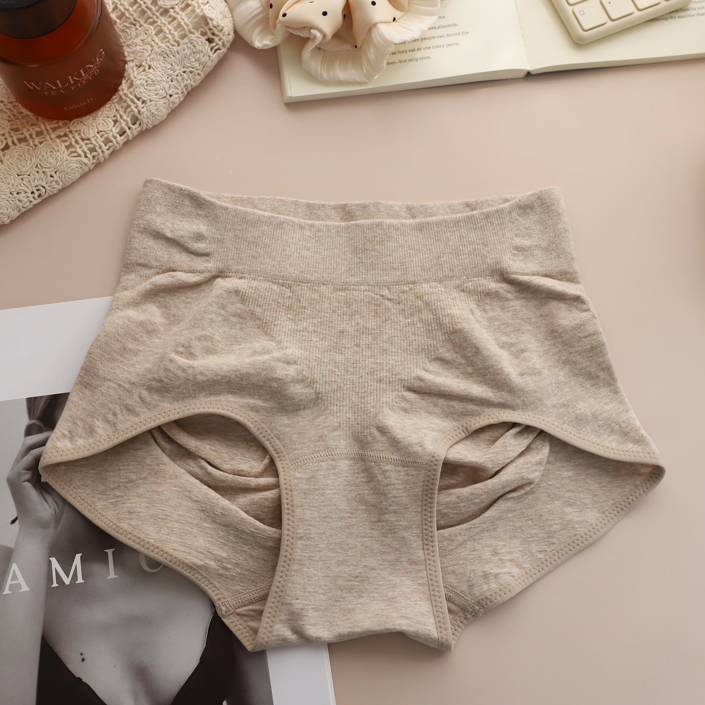 秋冬加厚棉日系无缝紧身收腹提臀中腰暖宫大包臀莱赛尔蚕丝女内裤 - 图3