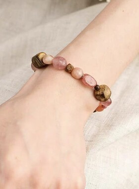 新款浪漫满屋天然石串珠手链气质百搭手串小众设计粉色串珠手链女