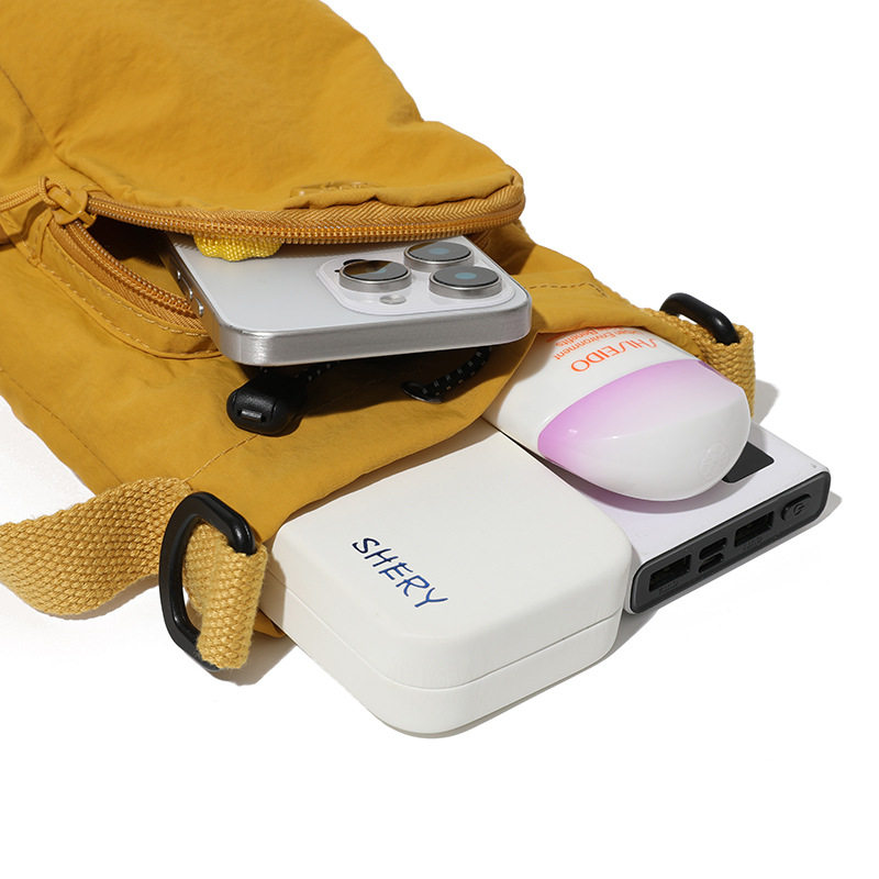 斜挎手机包女2025新款小众设计款多功能户外水壶包时尚百搭单肩包,淘宝优惠券,粉丝福利购,淘宝优惠卷