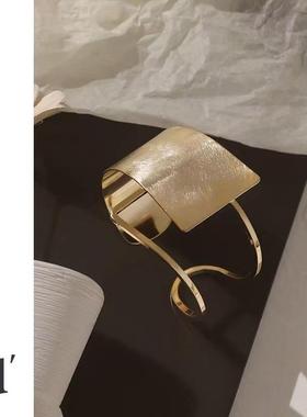 开口宽手镯女潮冷淡风金属手环网红时尚夸张小众设计手饰夏季